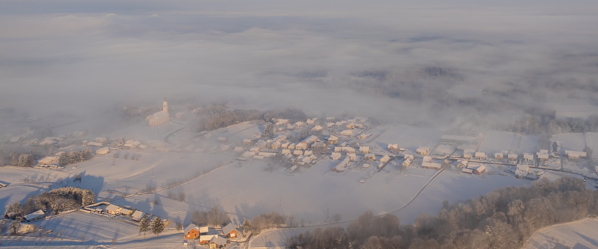 Razkrižje pod snežno odejo